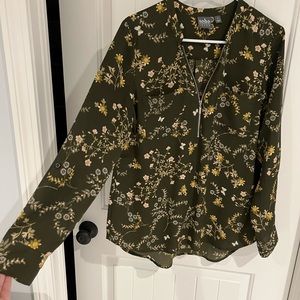 Soho New York & Company floral blouse size M